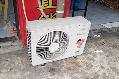 奉化空调突然不制冷只吹自然风怎么办？