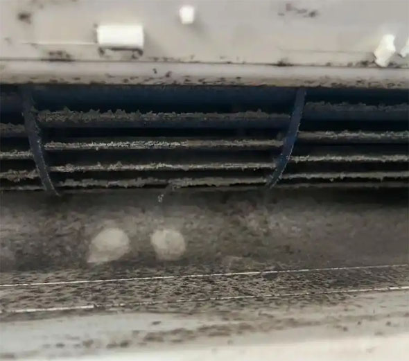 奉化空调吹的风有股烧焦味是怎么回事